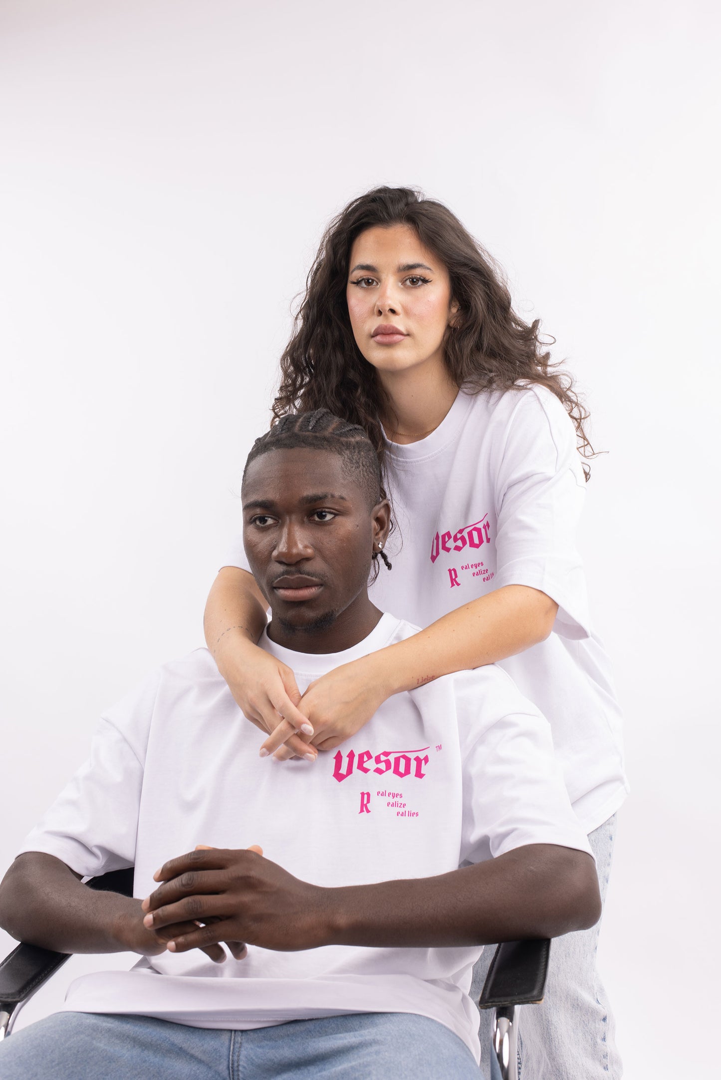 REALITY VISION WHITE TEE